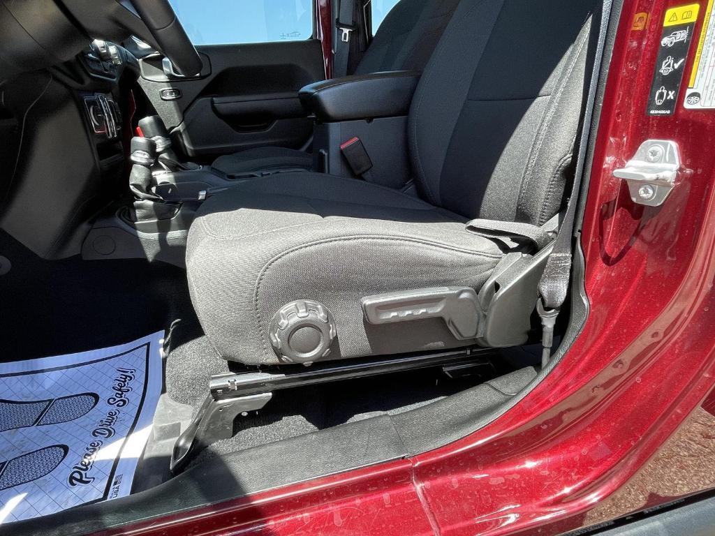 used 2022 Jeep Wrangler Unlimited car, priced at $36,258