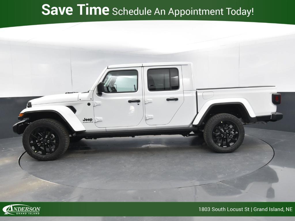 new 2025 Jeep Gladiator car, priced at $40,785