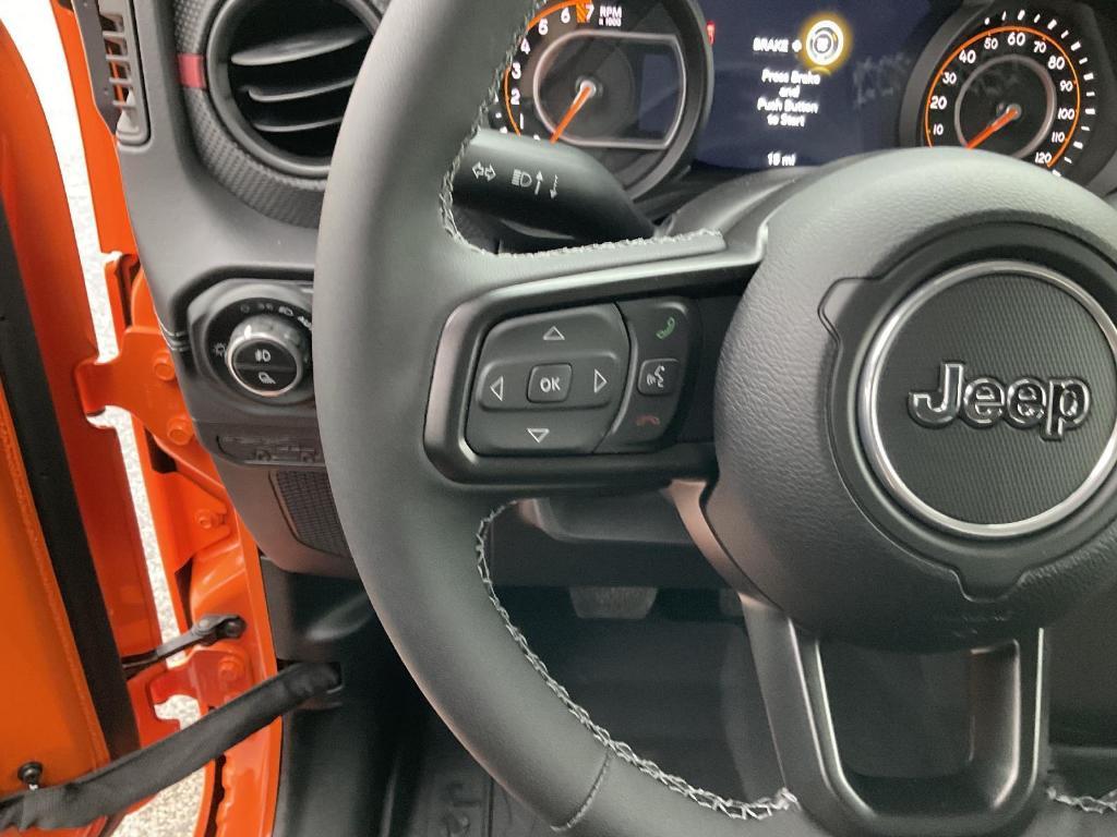 new 2025 Jeep Gladiator car, priced at $49,432