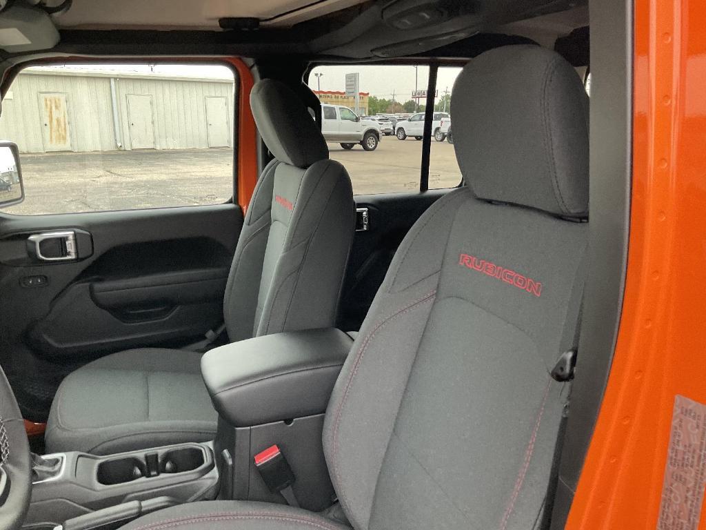 new 2025 Jeep Gladiator car, priced at $49,432