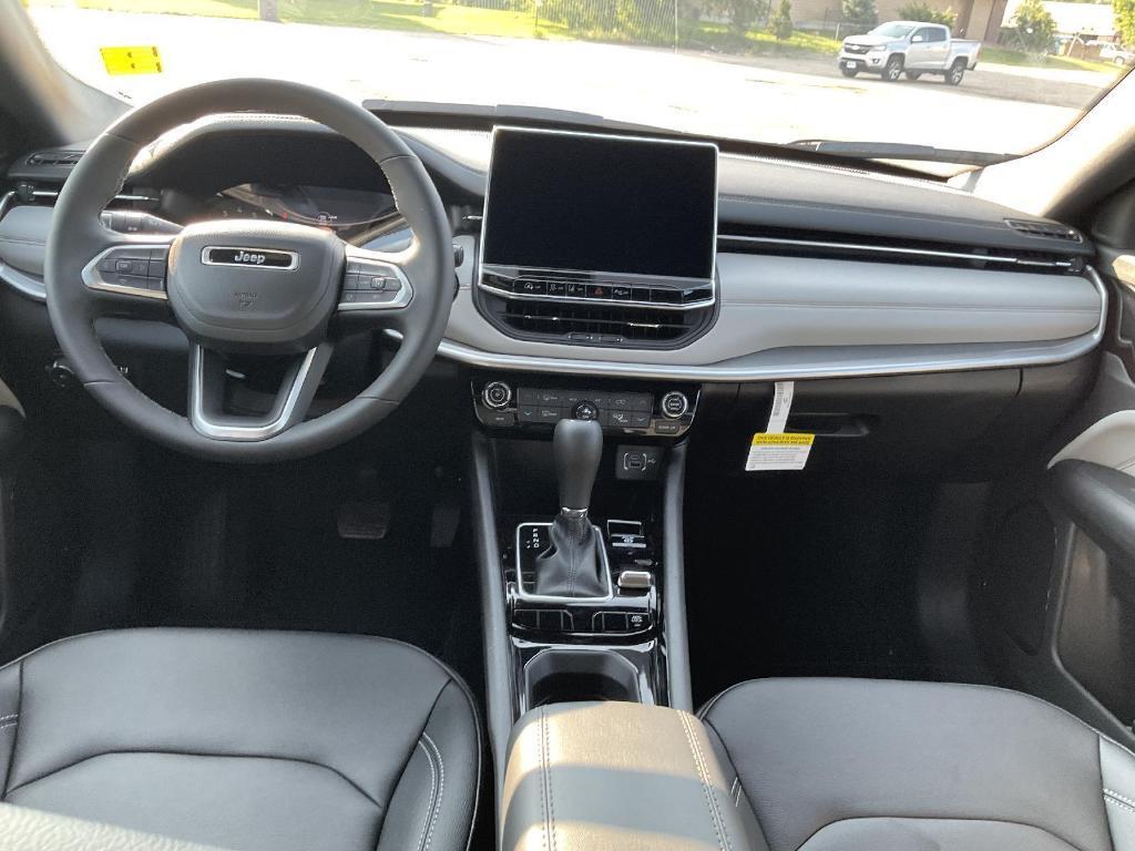 new 2025 Jeep Compass car, priced at $32,182
