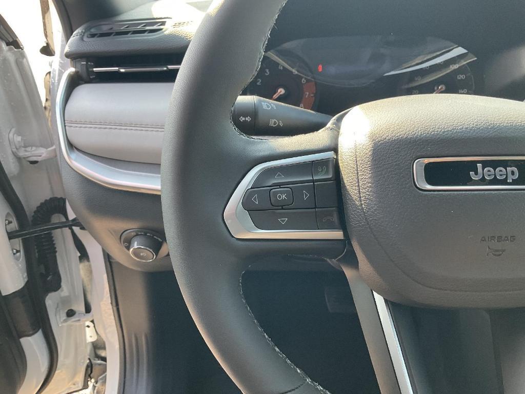 new 2025 Jeep Compass car, priced at $32,182