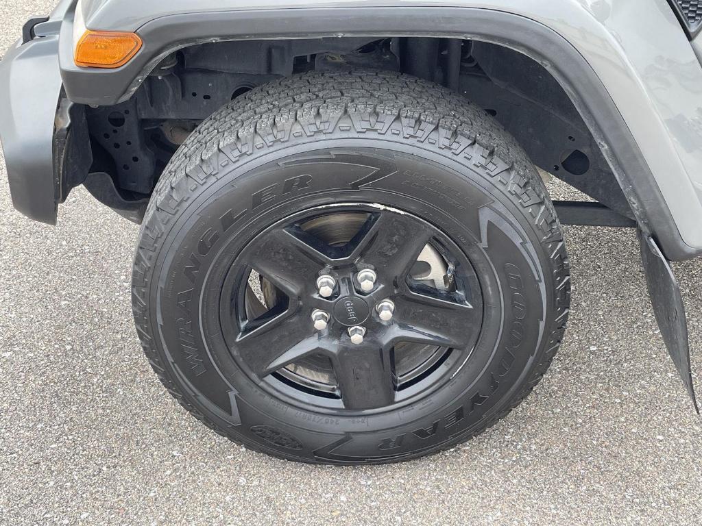 used 2021 Jeep Gladiator car, priced at $29,000
