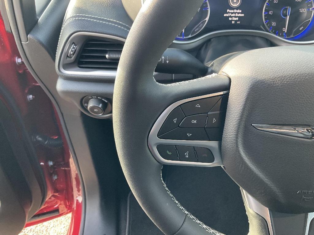 new 2025 Chrysler Pacifica car, priced at $42,612