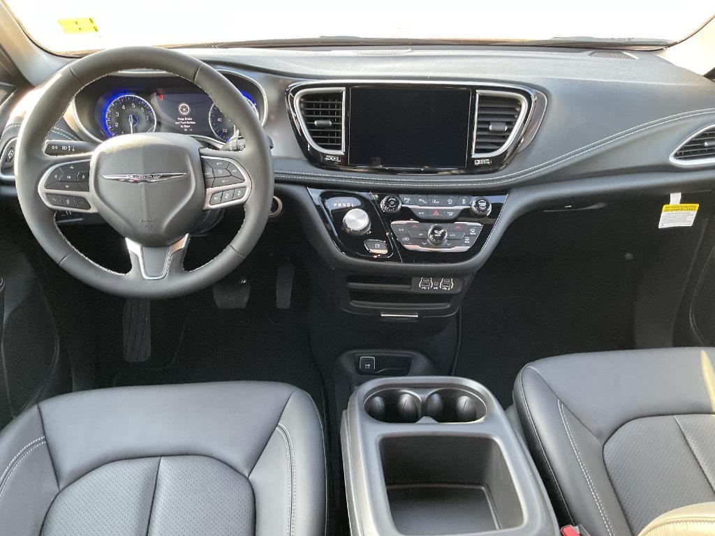 new 2025 Chrysler Pacifica car, priced at $42,612