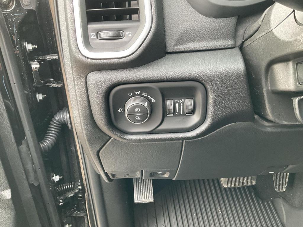new 2025 Ram 3500 car, priced at $87,120