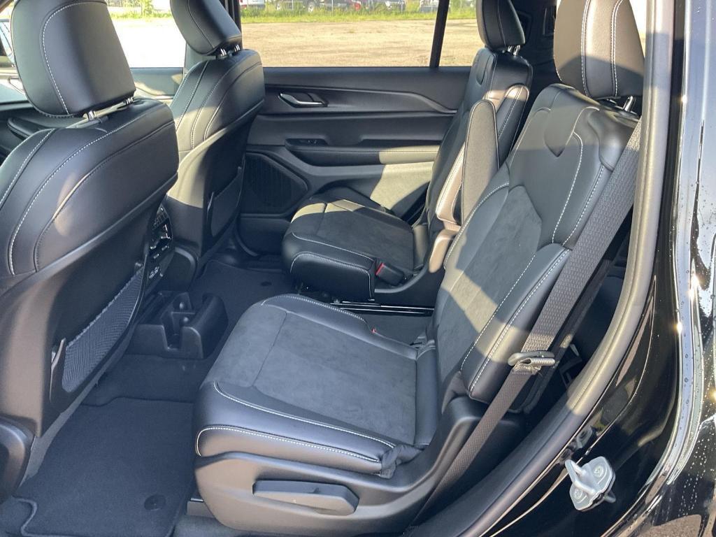 new 2025 Jeep Grand Cherokee L car, priced at $44,269