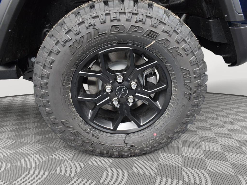 new 2025 Jeep Wrangler car, priced at $47,385