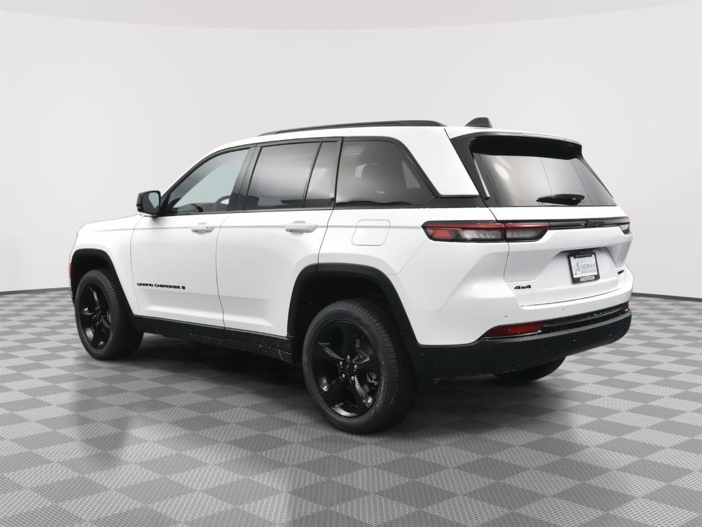 new 2025 Jeep Grand Cherokee car, priced at $42,235
