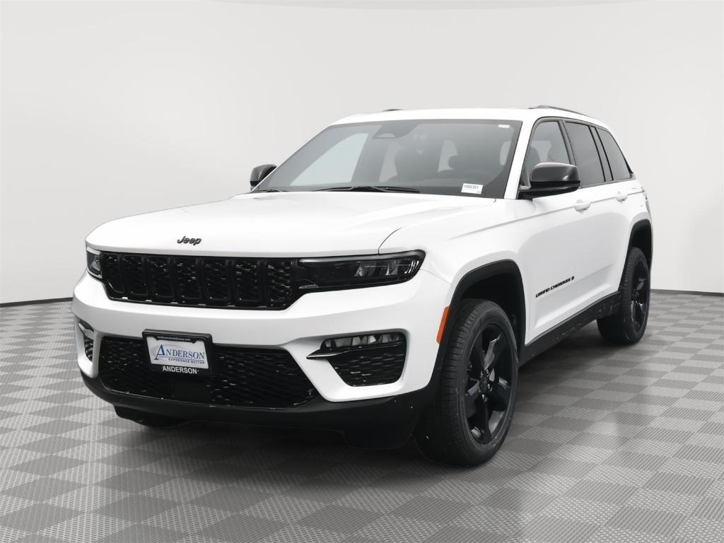 new 2025 Jeep Grand Cherokee car, priced at $45,503