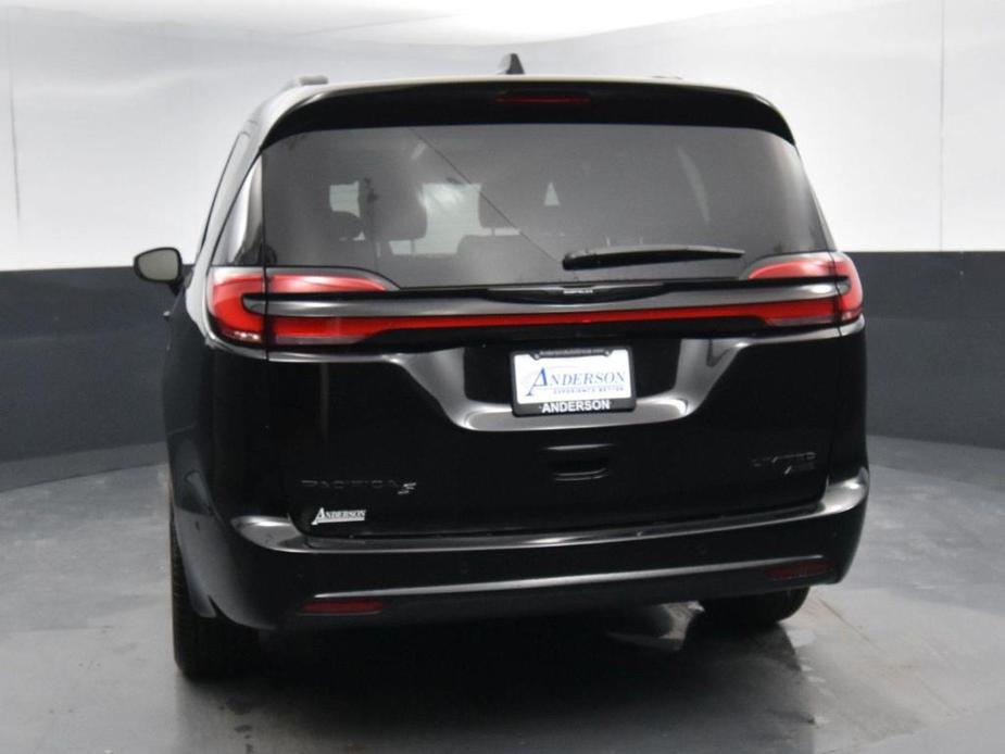 new 2025 Chrysler Pacifica car, priced at $51,540