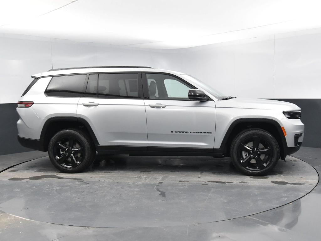 new 2025 Jeep Grand Cherokee L car, priced at $48,020