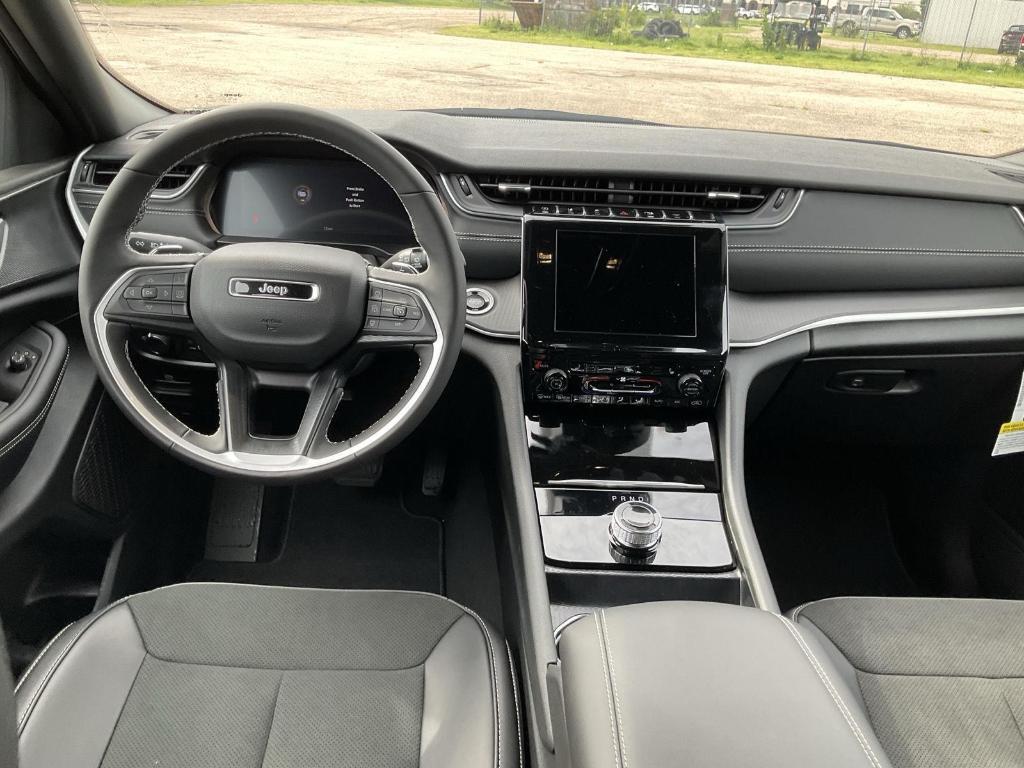 new 2025 Jeep Grand Cherokee L car, priced at $44,269
