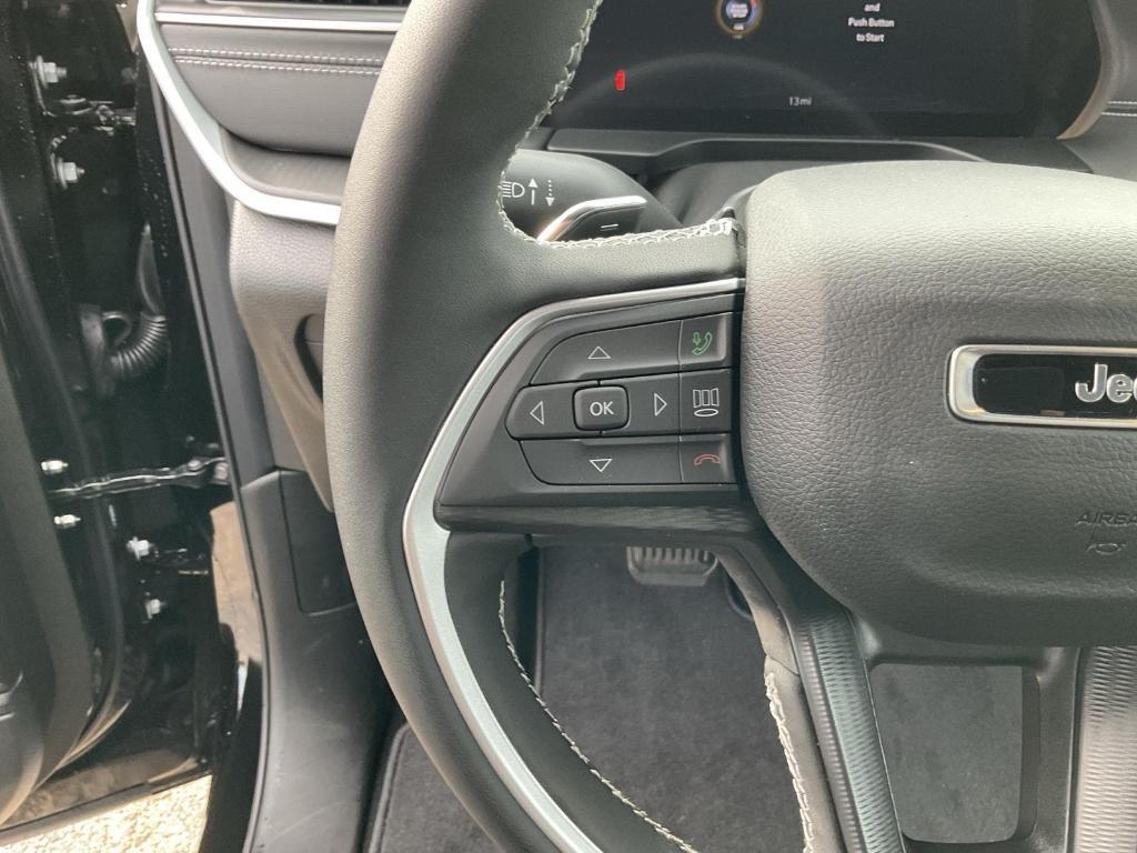 new 2025 Jeep Grand Cherokee L car, priced at $44,269