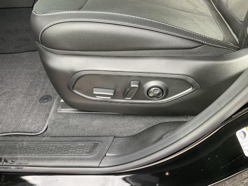 new 2025 Jeep Grand Cherokee L car, priced at $44,269