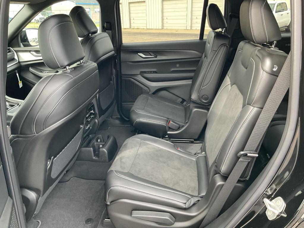 new 2025 Jeep Grand Cherokee L car, priced at $44,269