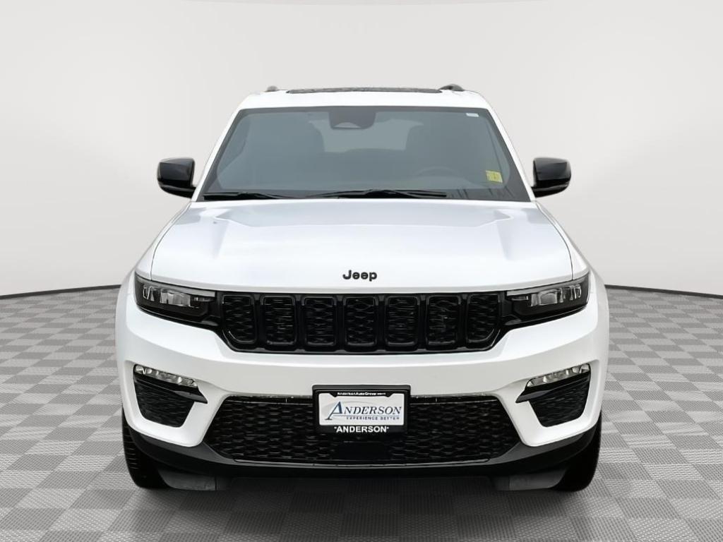 new 2025 Jeep Grand Cherokee car, priced at $47,925