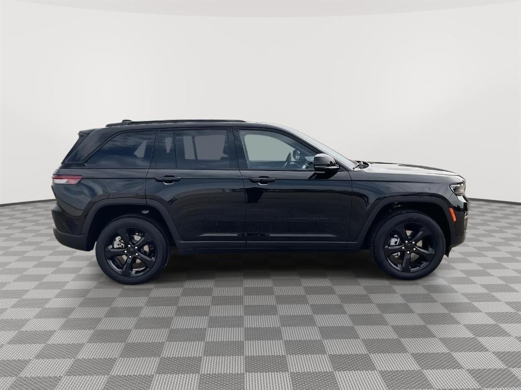 new 2025 Jeep Grand Cherokee car, priced at $46,285