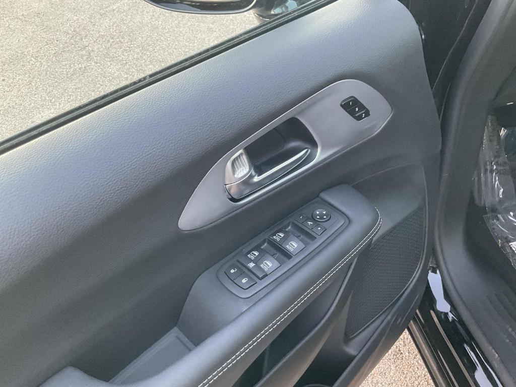 new 2026 Chrysler Pacifica car, priced at $51,666
