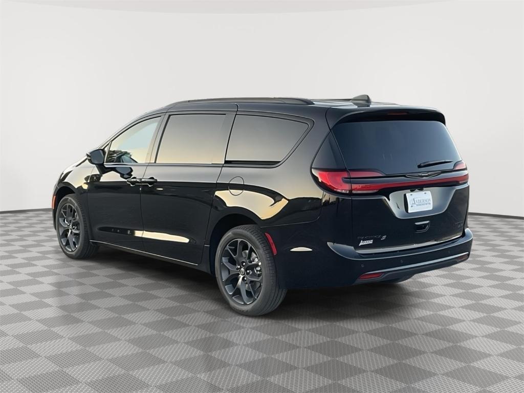 new 2026 Chrysler Pacifica car, priced at $51,666