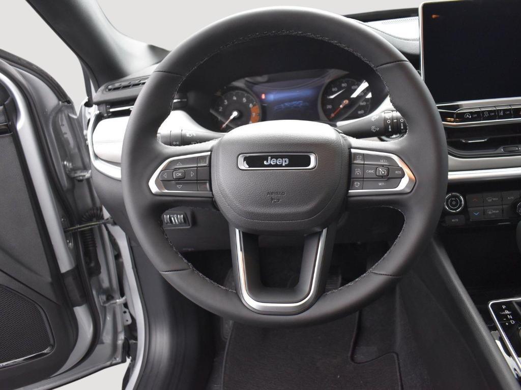 new 2025 Jeep Compass car, priced at $31,735