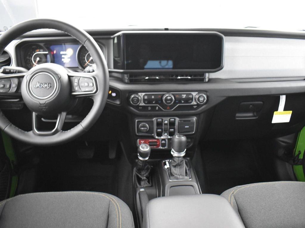 new 2025 Jeep Wrangler car, priced at $52,670