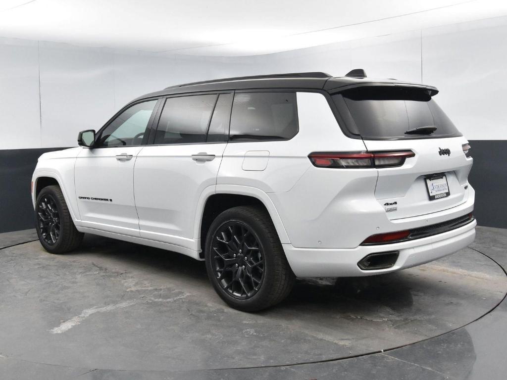 new 2025 Jeep Grand Cherokee L car, priced at $62,380