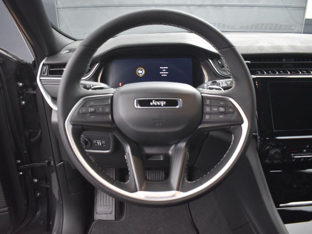 new 2025 Jeep Grand Cherokee L car, priced at $41,174