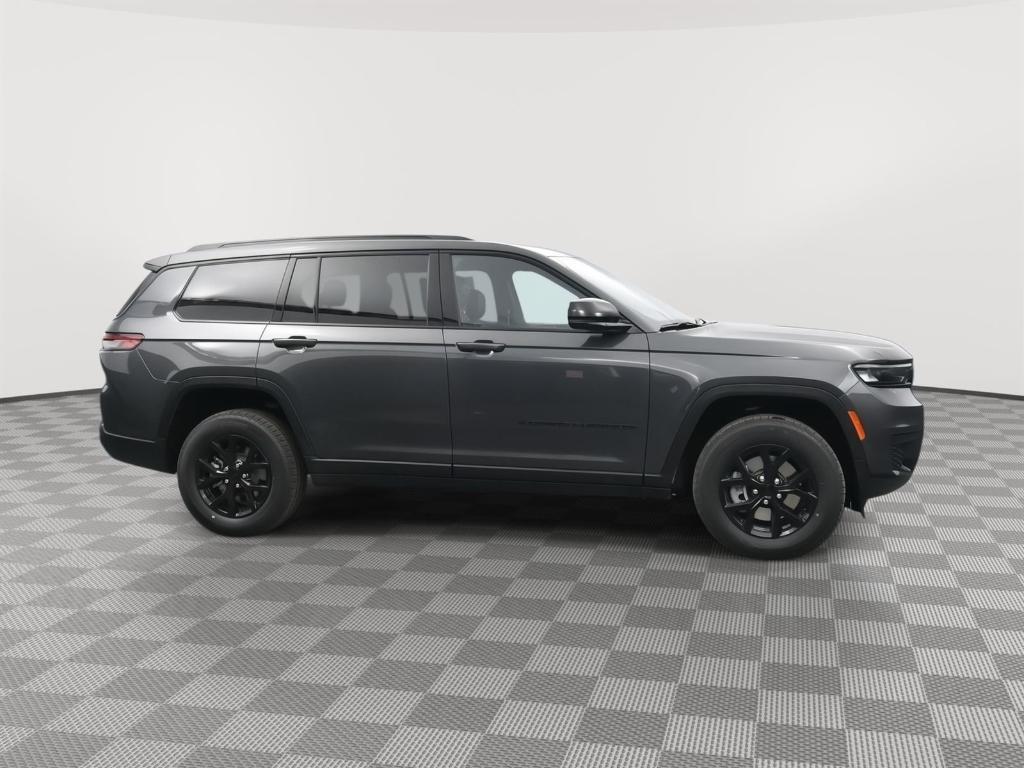 new 2025 Jeep Grand Cherokee L car, priced at $41,174