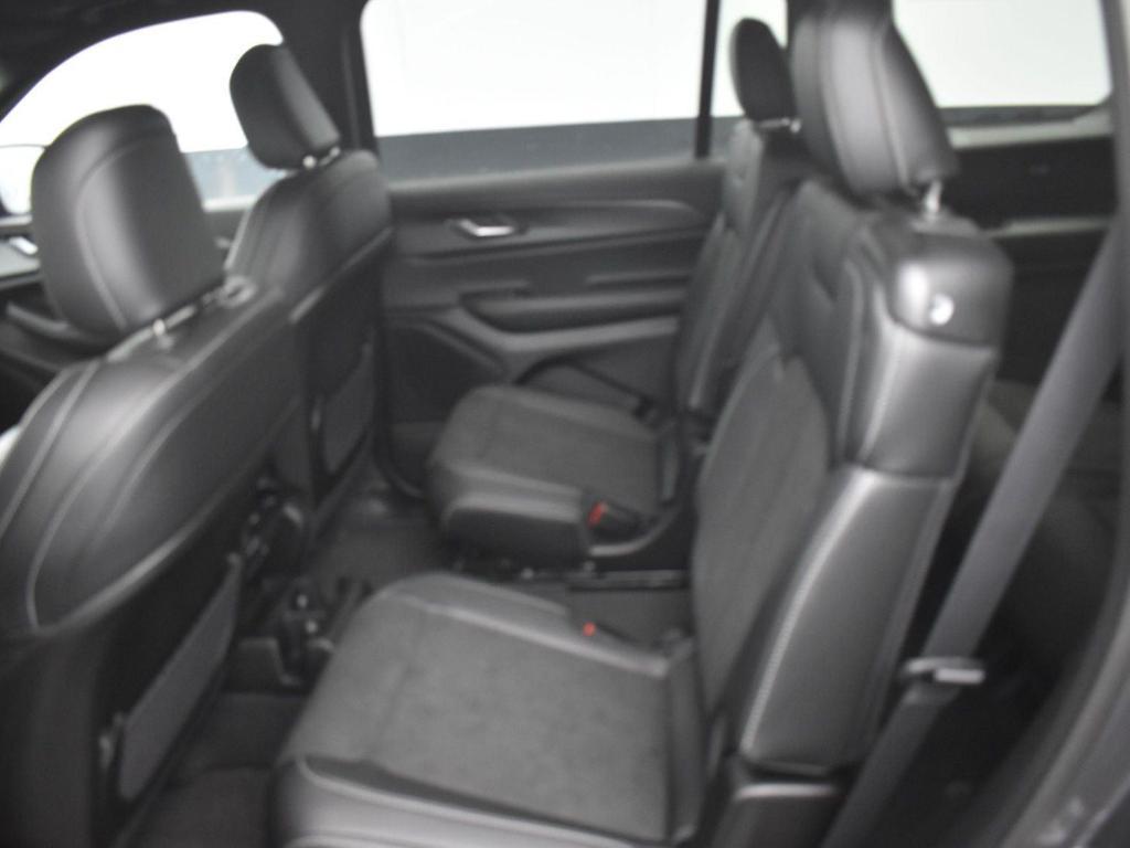 new 2025 Jeep Grand Cherokee L car, priced at $41,174