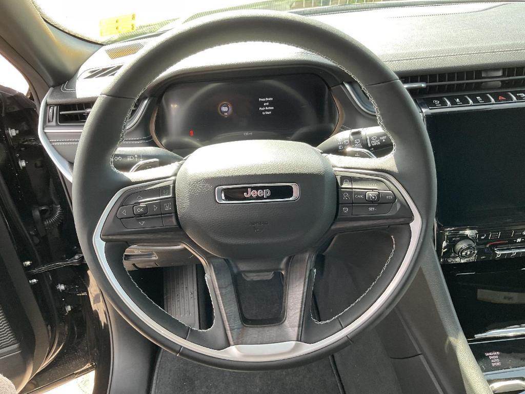 new 2025 Jeep Grand Cherokee L car, priced at $45,816