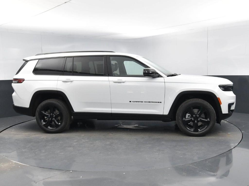 new 2025 Jeep Grand Cherokee L car, priced at $47,425