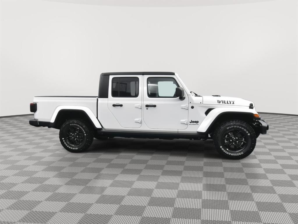 used 2024 Jeep Gladiator car, priced at $40,000