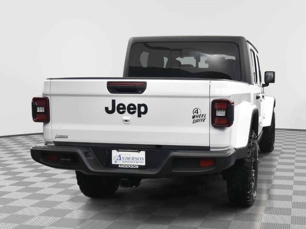 used 2024 Jeep Gladiator car, priced at $40,000