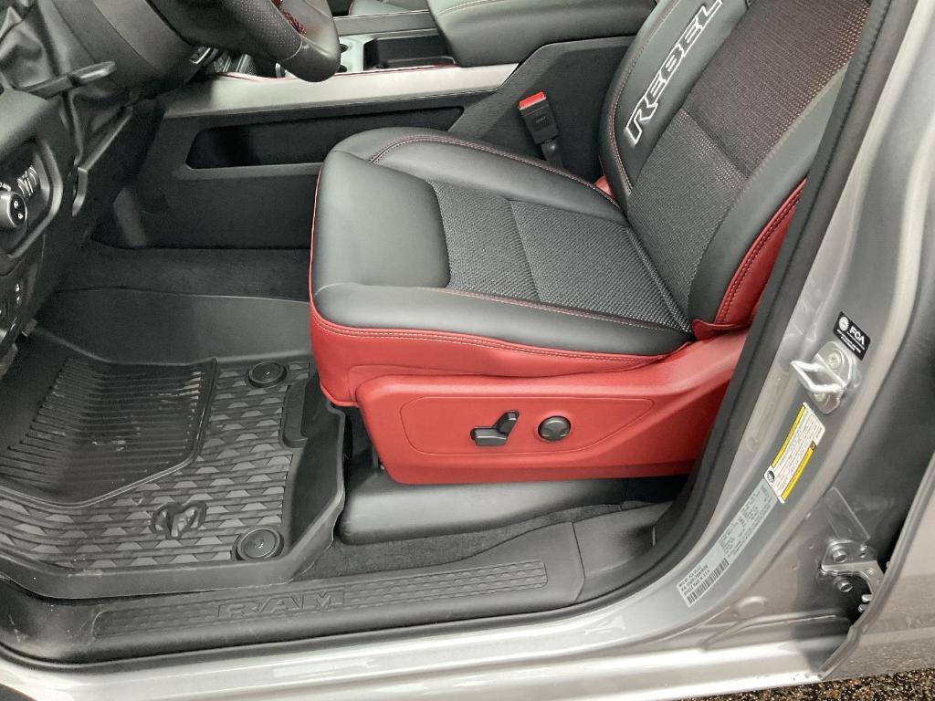 new 2025 Ram 1500 car, priced at $57,673
