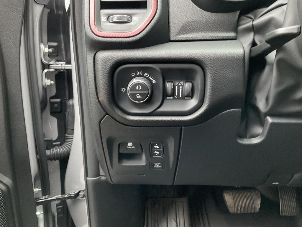 new 2025 Ram 1500 car, priced at $57,673