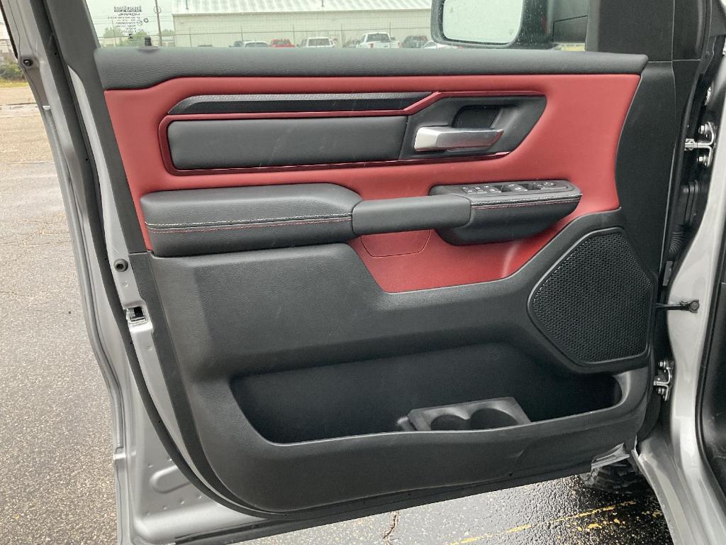 new 2025 Ram 1500 car, priced at $57,673