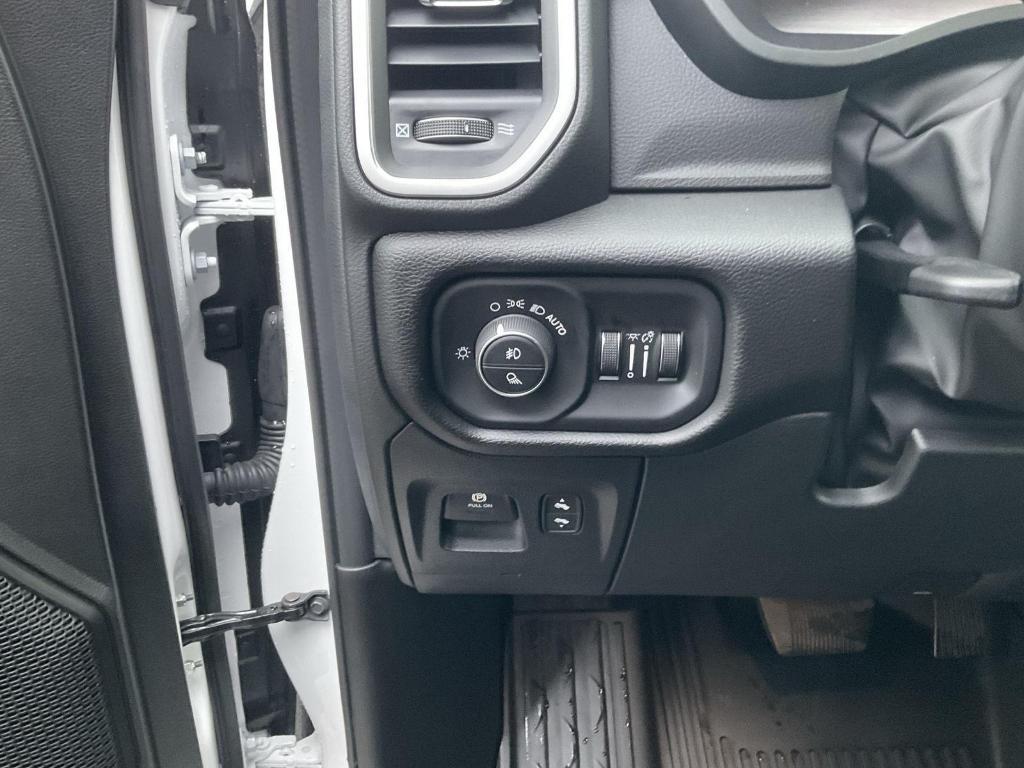 new 2025 Ram 1500 car, priced at $48,345