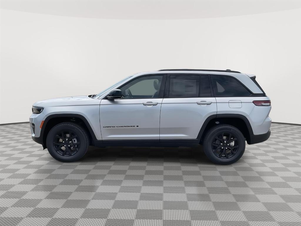 new 2025 Jeep Grand Cherokee car, priced at $41,853