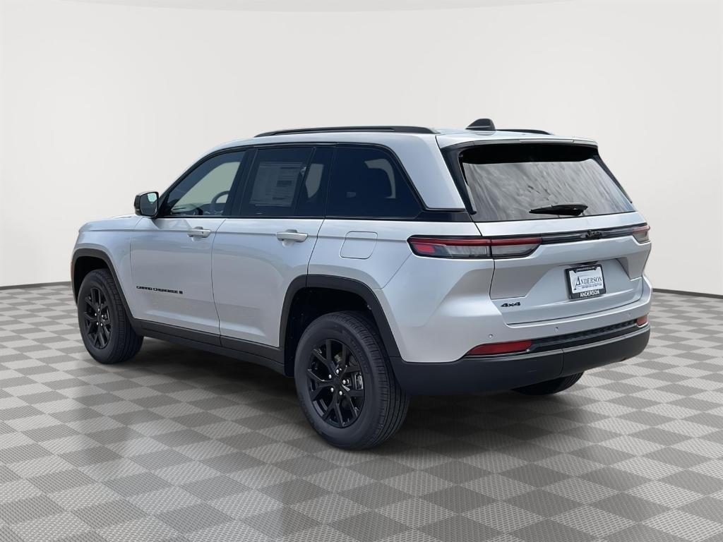 new 2025 Jeep Grand Cherokee car, priced at $41,853