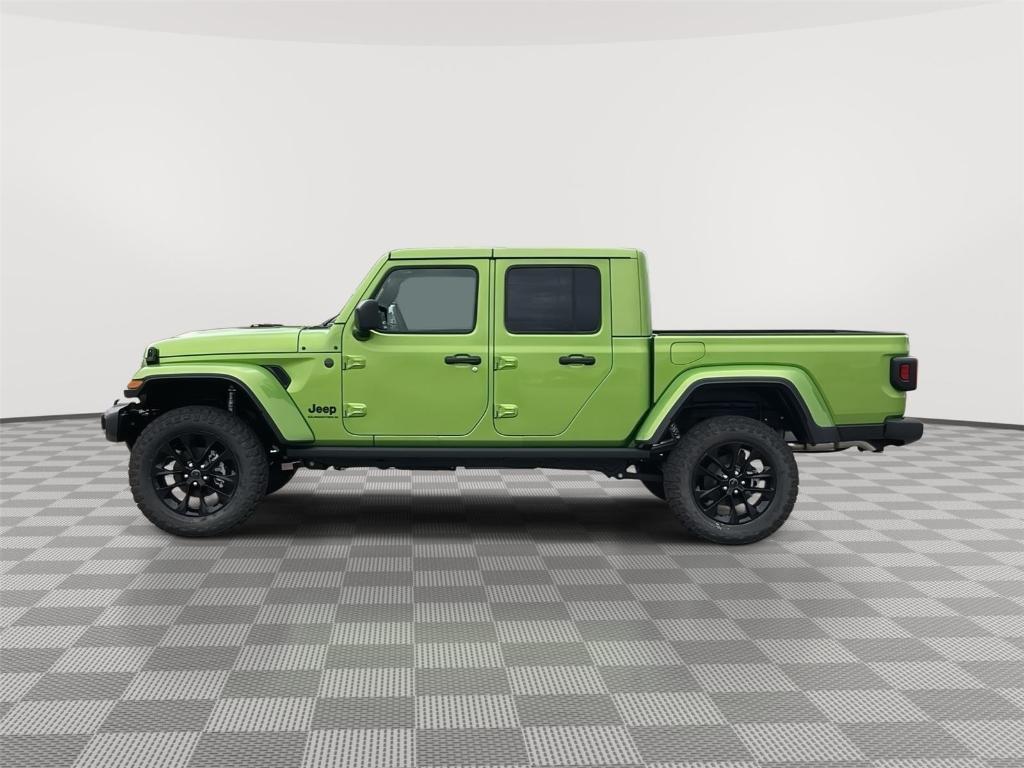 new 2025 Jeep Gladiator car, priced at $45,425
