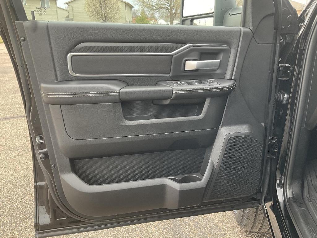 new 2025 Ram 2500 car, priced at $67,968