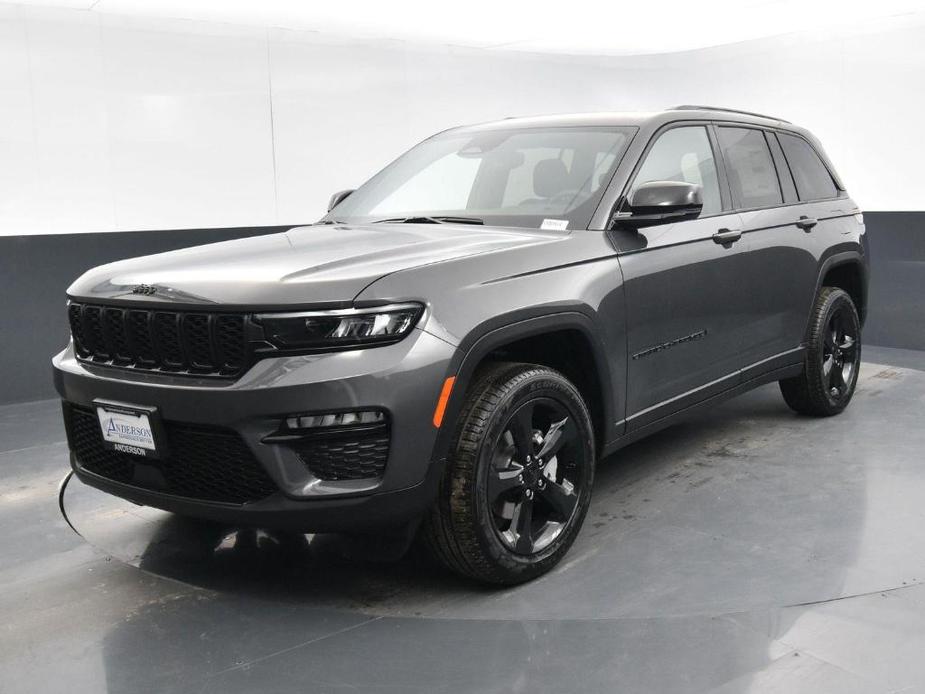 new 2024 Jeep Grand Cherokee car, priced at $42,050