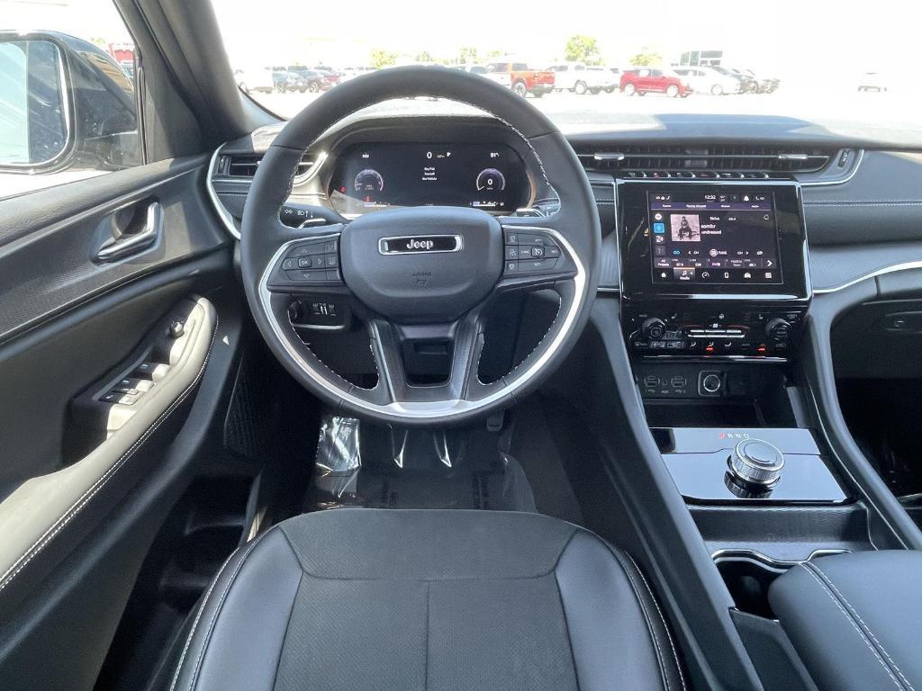 new 2025 Jeep Grand Cherokee L car, priced at $43,715