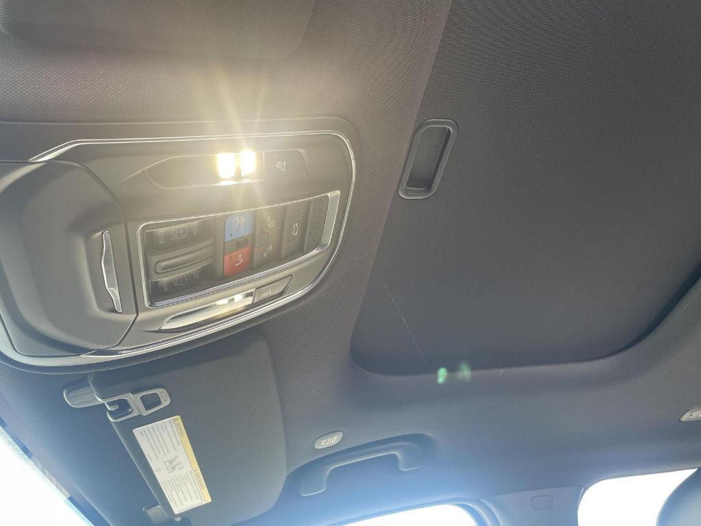 new 2025 Jeep Grand Cherokee L car, priced at $42,769