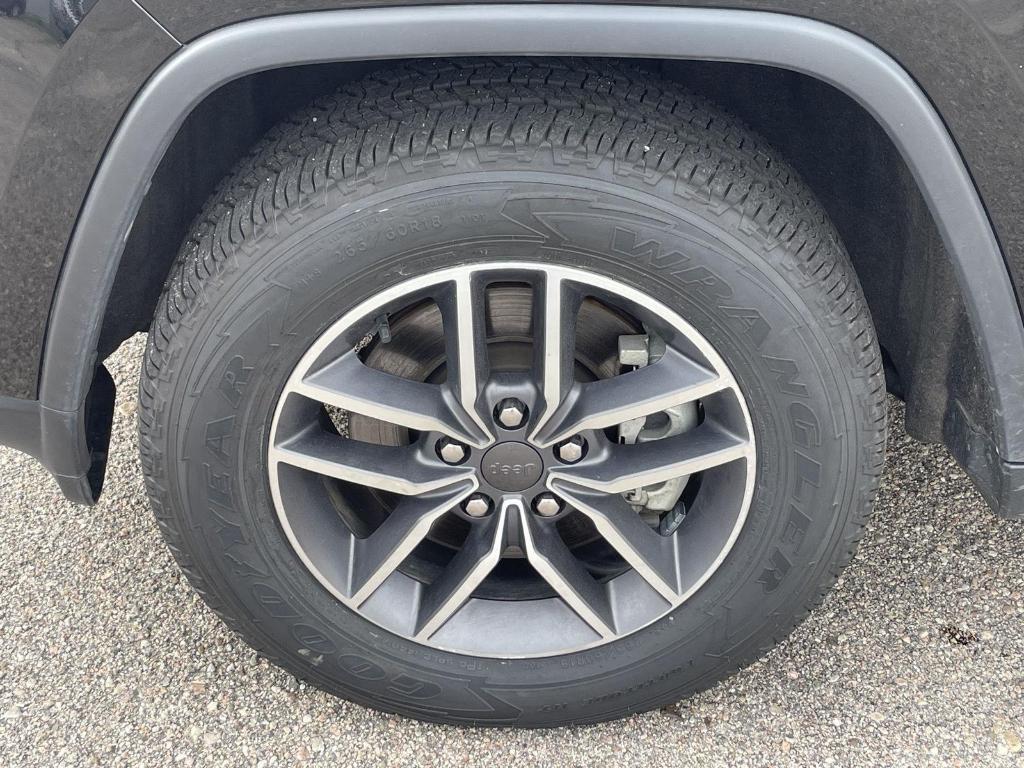 used 2021 Jeep Grand Cherokee car, priced at $31,990