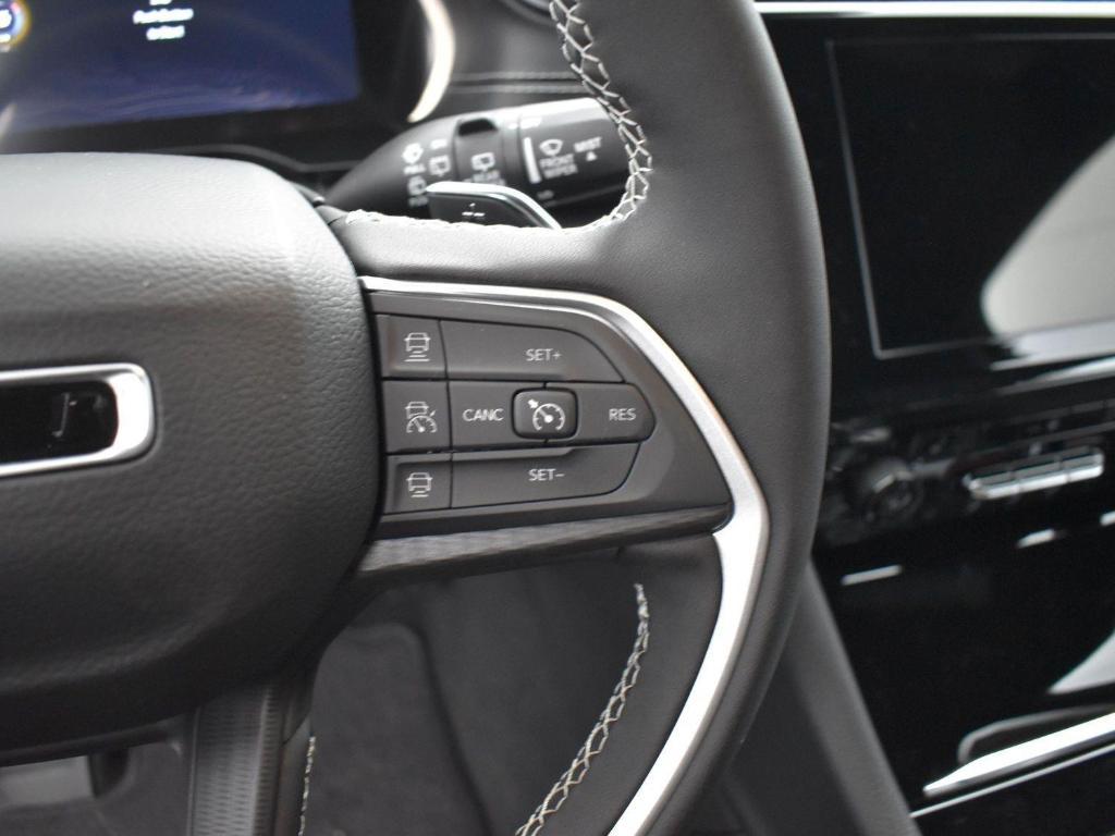 new 2025 Jeep Grand Cherokee L car, priced at $42,166
