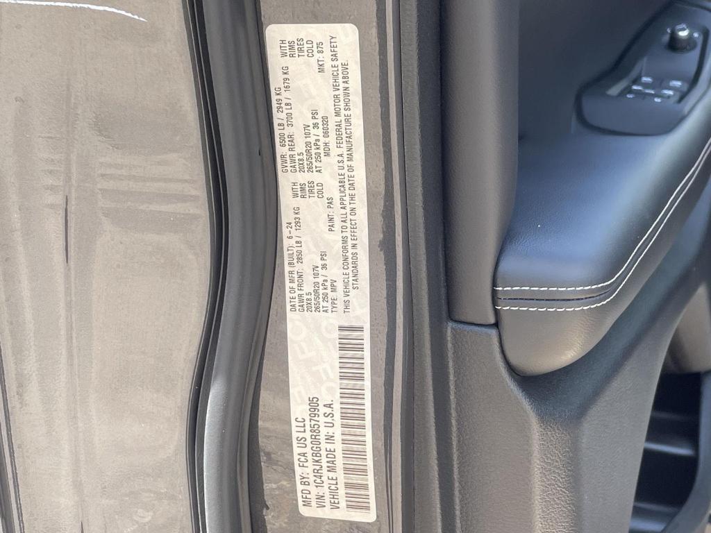 used 2024 Jeep Grand Cherokee L car, priced at $41,760