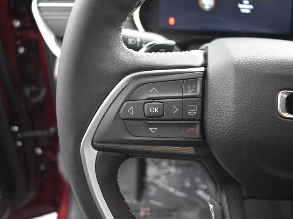 new 2025 Jeep Grand Cherokee car, priced at $40,812