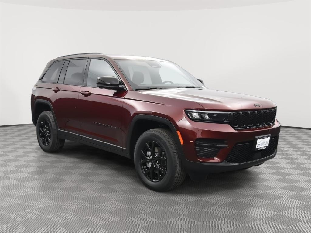 new 2025 Jeep Grand Cherokee car, priced at $40,812